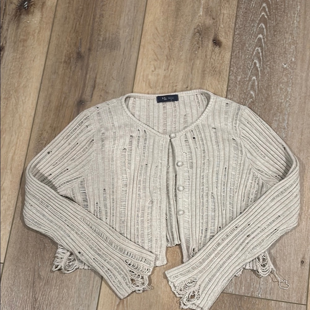 KLd Women's Beige Cropped distressed Sweater